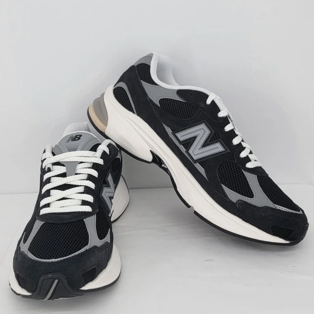 NIB New Balance 2010 Casual Sneakers - Black/Shadow Grey/Sea Mens 12 Sneakers